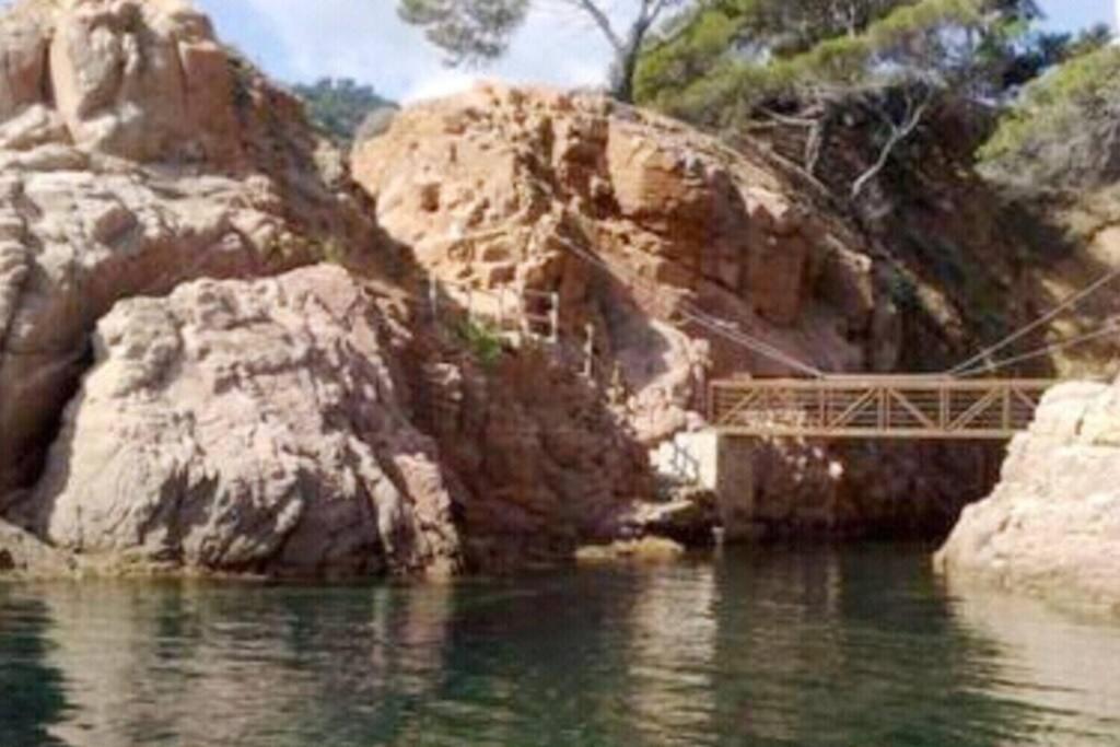 Tossa De Mar, Miramar Con Piscinaアパートメント エクステリア 写真